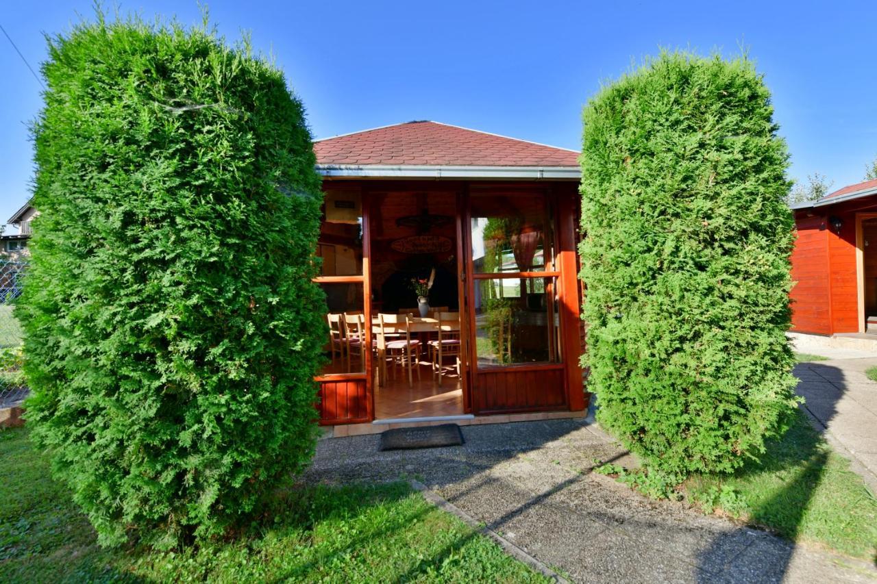 Hotel House Marinic Grabovac  Zewnętrze zdjęcie